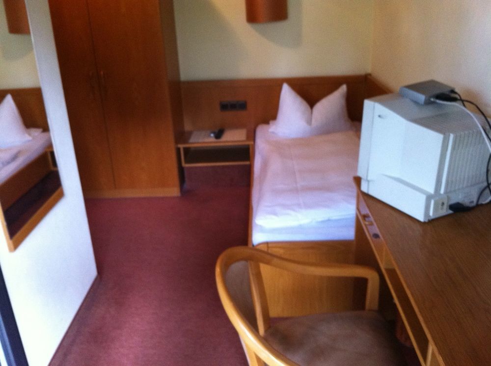 Hotel Bacchusstube Garni Goldbach  Ngoại thất bức ảnh